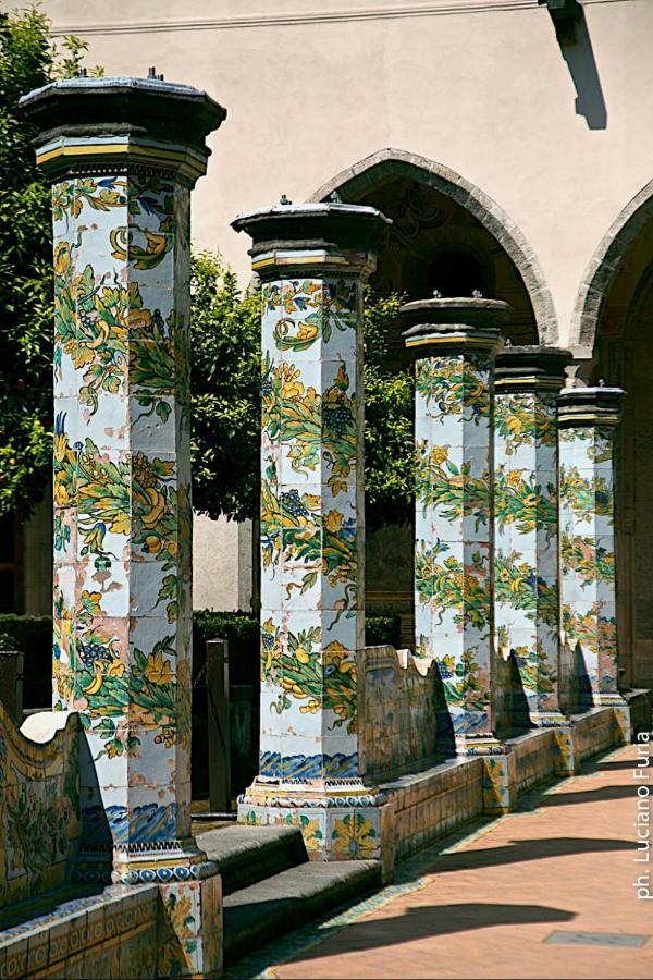 A Casa Del Principe Lt Acomodação com café da manhã Nápoles Exterior foto