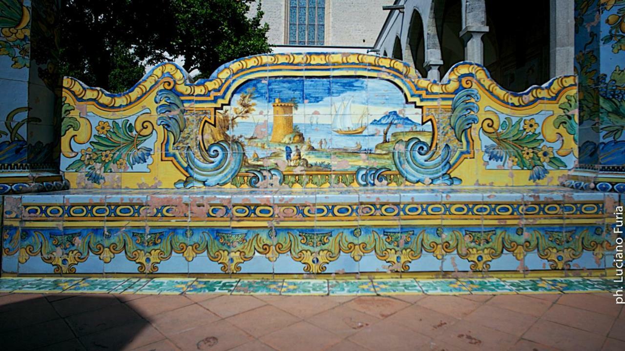 A Casa Del Principe Lt Acomodação com café da manhã Nápoles Exterior foto